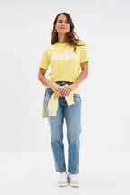 Women's Light Wash High-Waist Cropped Mom Jeans